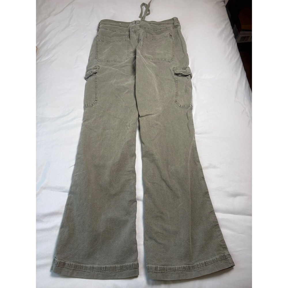 American Eagle Cargo Pants Womens 6 Green Excellent Classic Bootcut Stretch - Picture 2 of 11